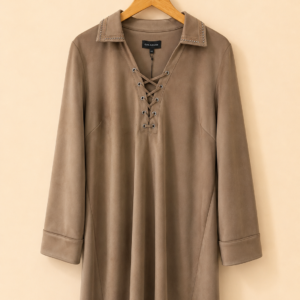 Robe Eva Kayan bronze à col lacé et clouté